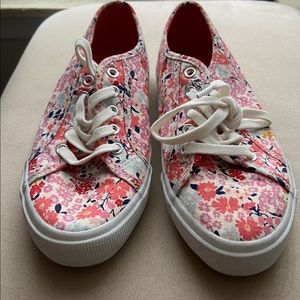 Floral print sneakers